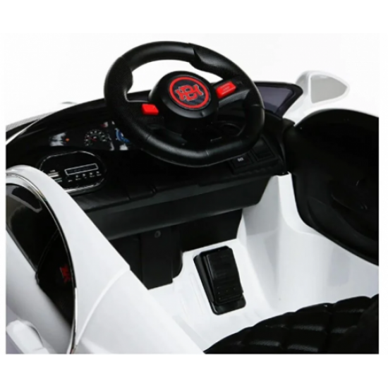 440 Bugo Drive 12V Kumandalı Akülü Araba - Beyaz